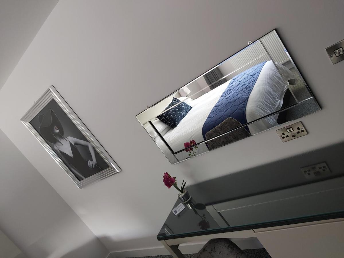 Hotel Dean Park 4*